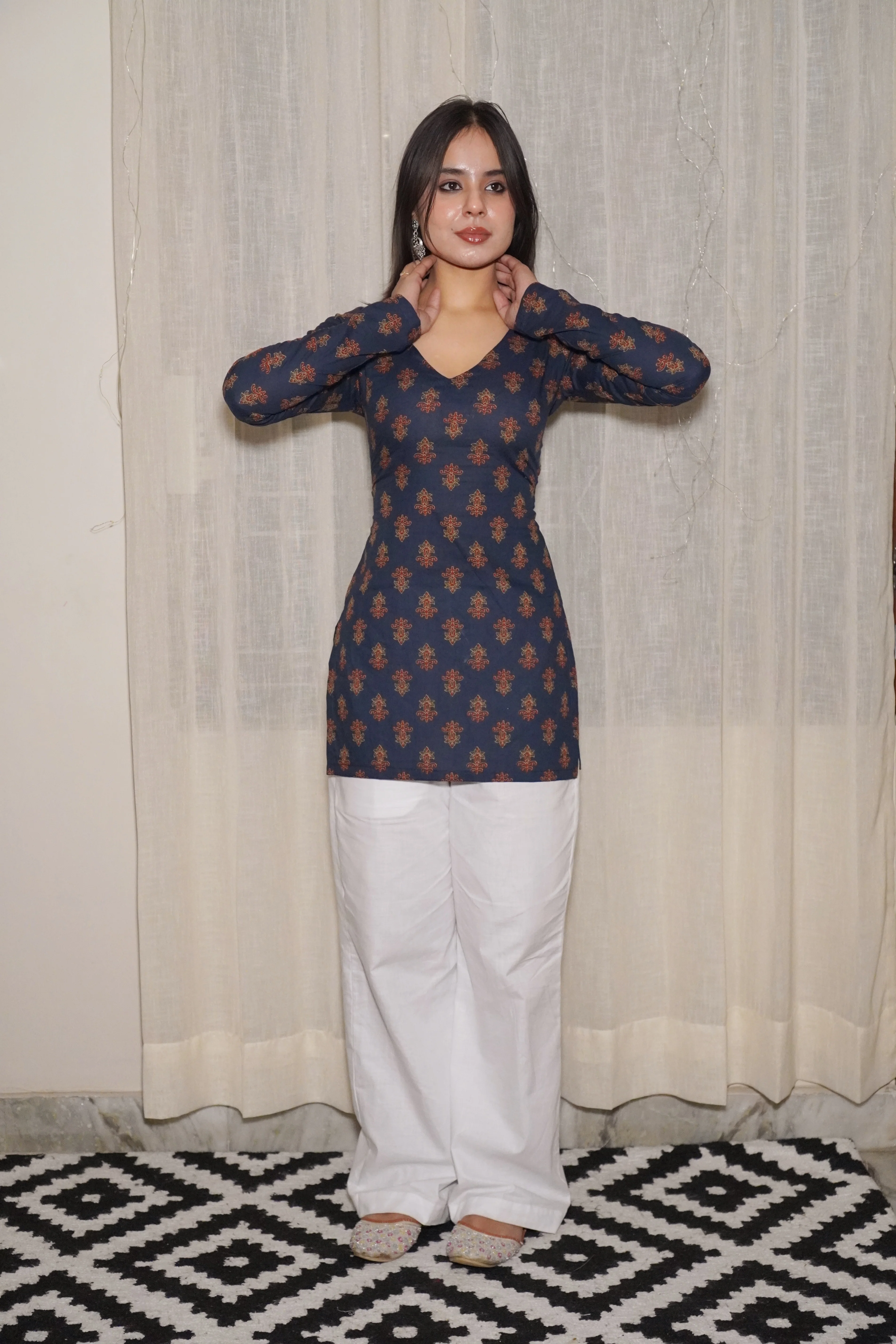 NAYIKA FULL SLEEVE KURTI - Image 3