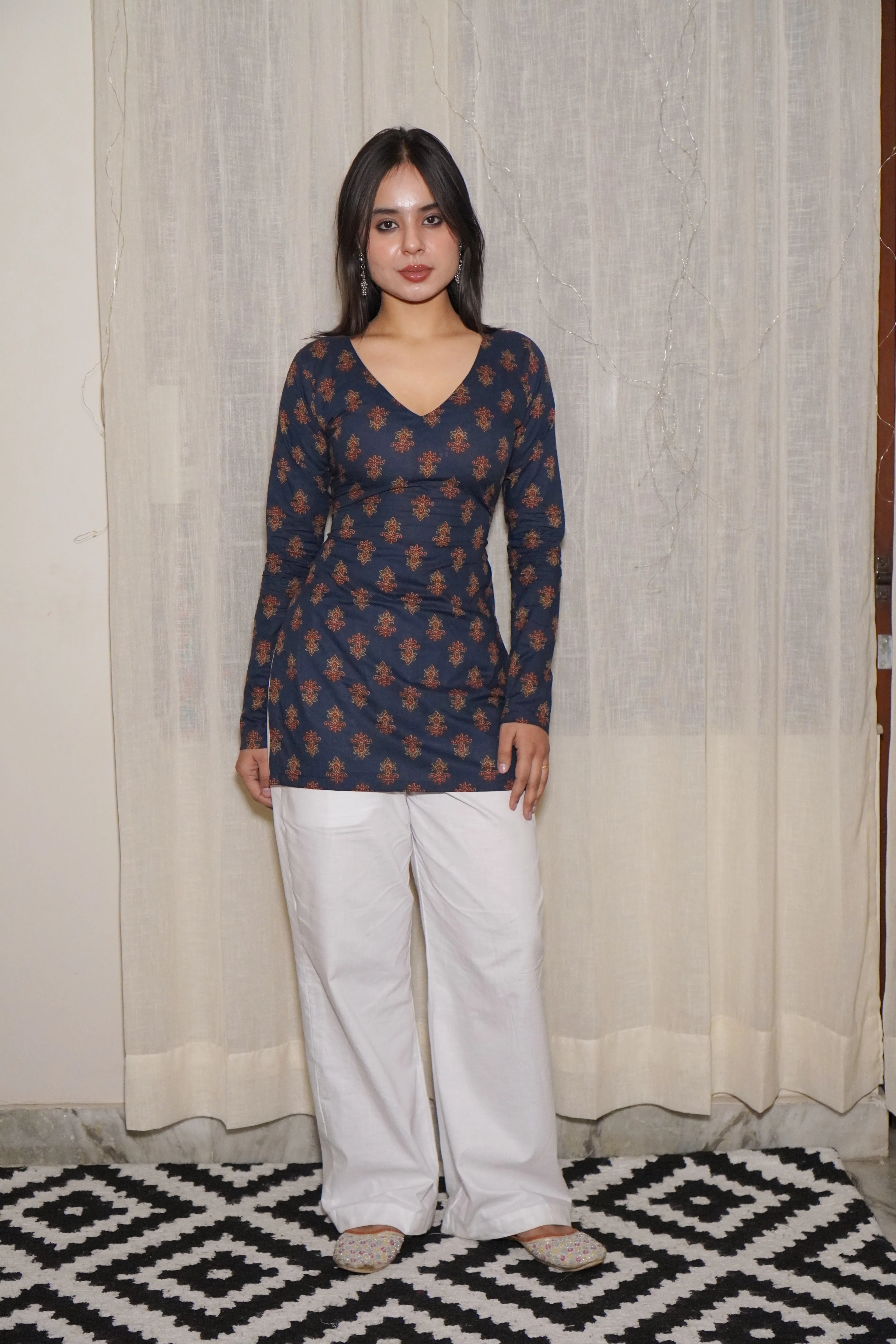 NAYIKA FULL SLEEVE KURTI - Image 4