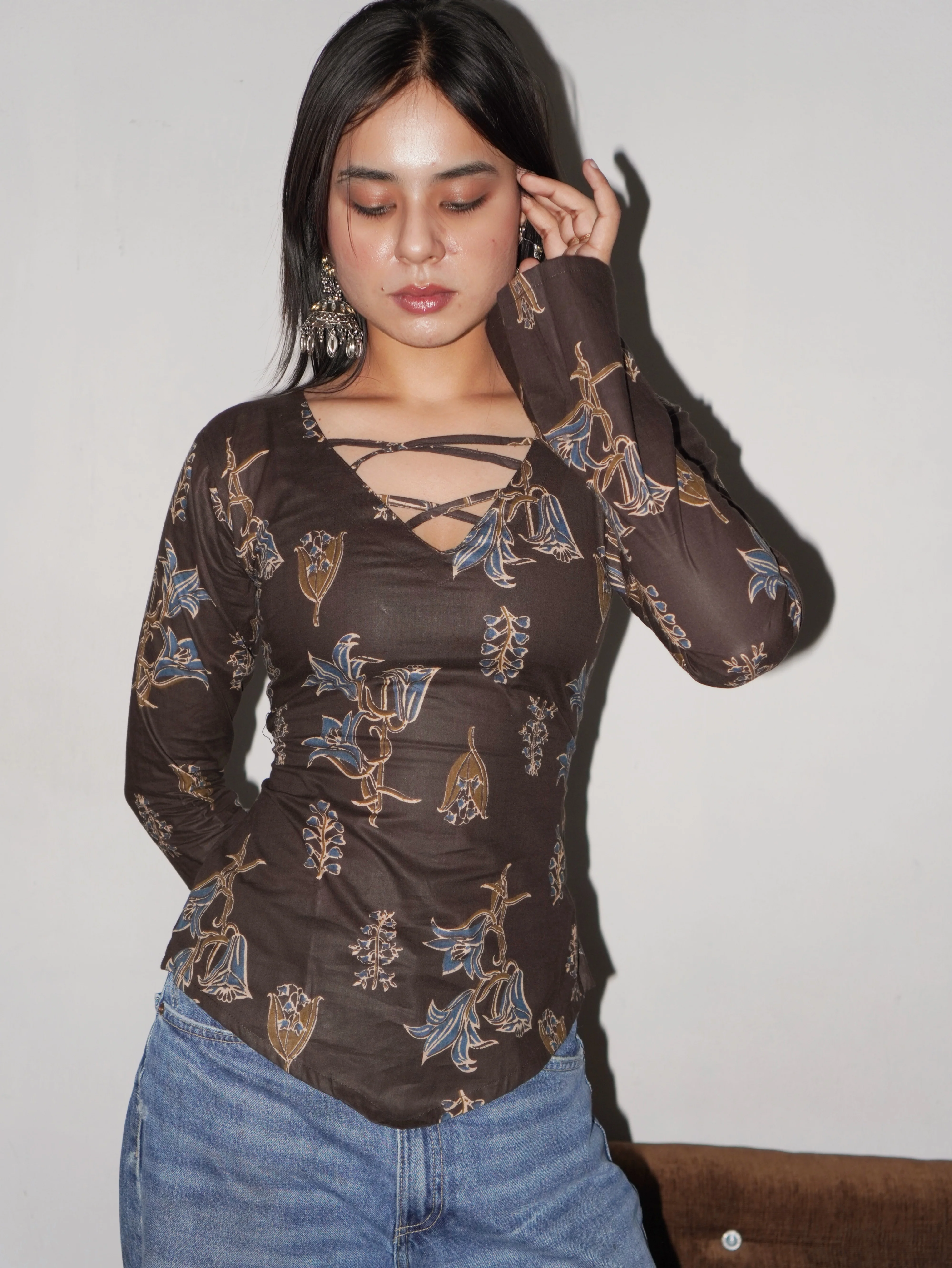 RUHI CRISS CROSS CORSET BACK TOP