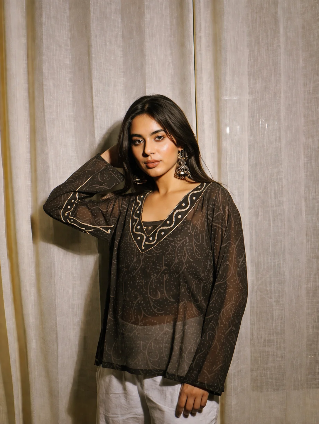 Shravi cover up kurta - Image 2