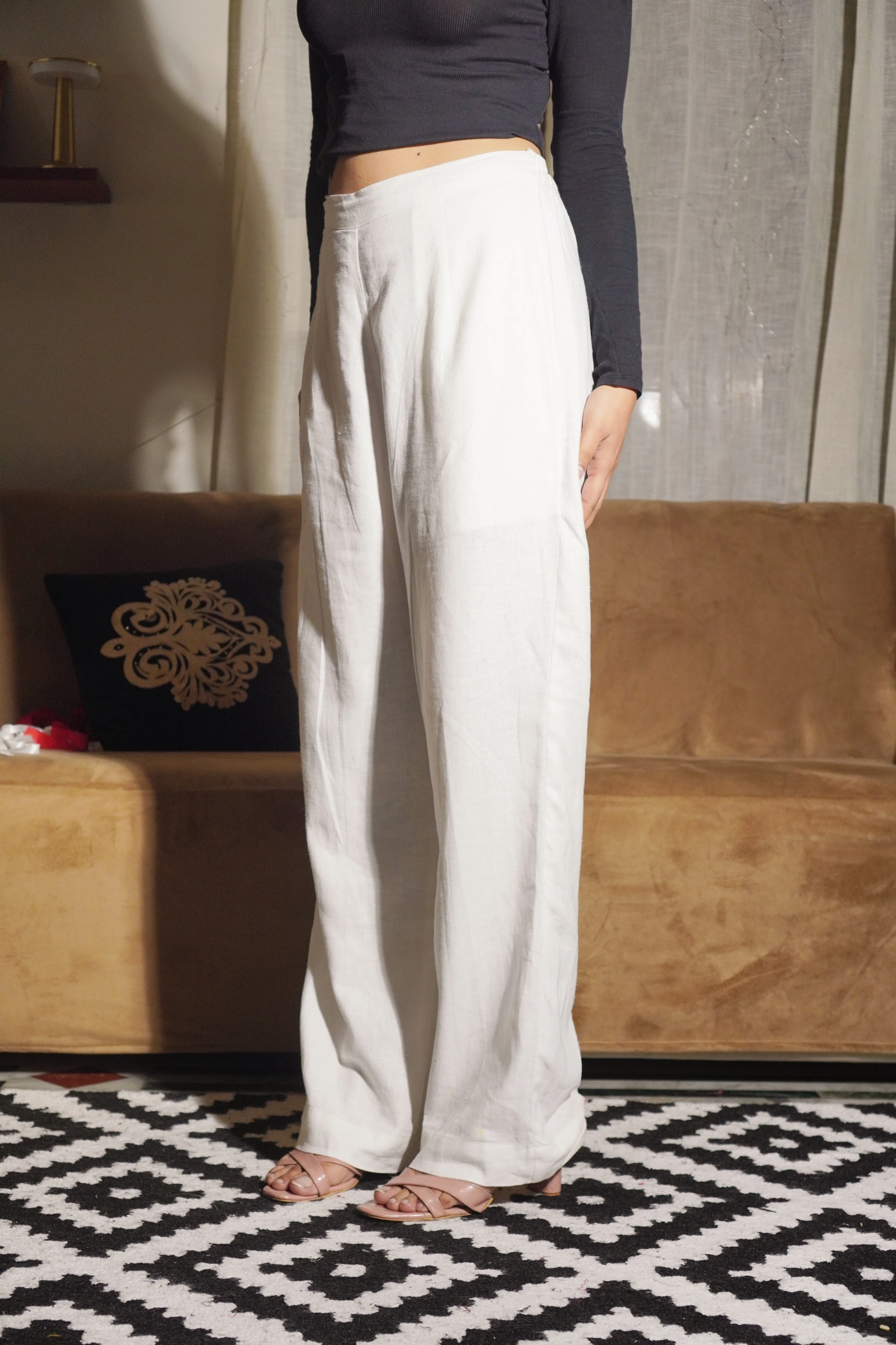 White wide leg linen pants - Image 2