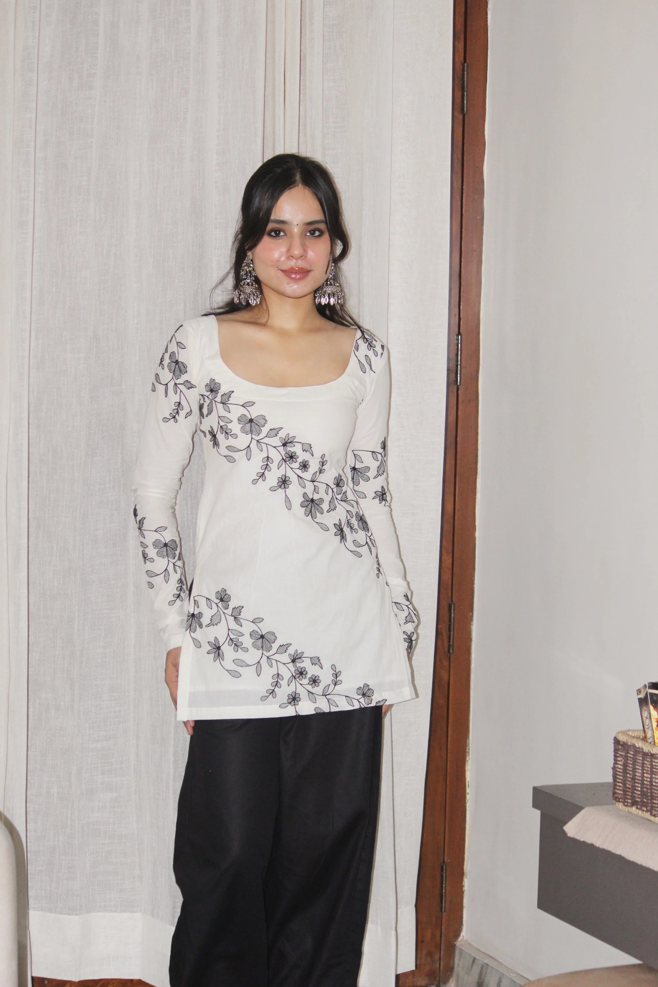 ZISHA DEEP BACK KURTI - Image 2